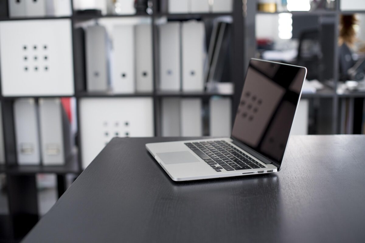 Sådan finder du en billig computer uden at gå på kompromis med kvaliteten